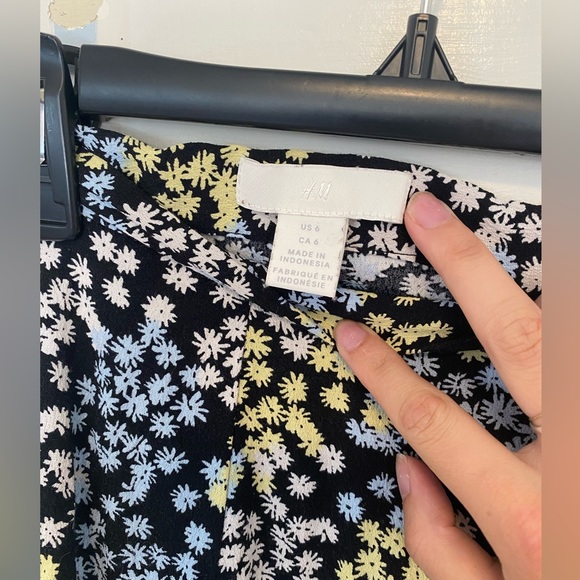 H&M Floral Midi Skirt - Picture 4 of 4